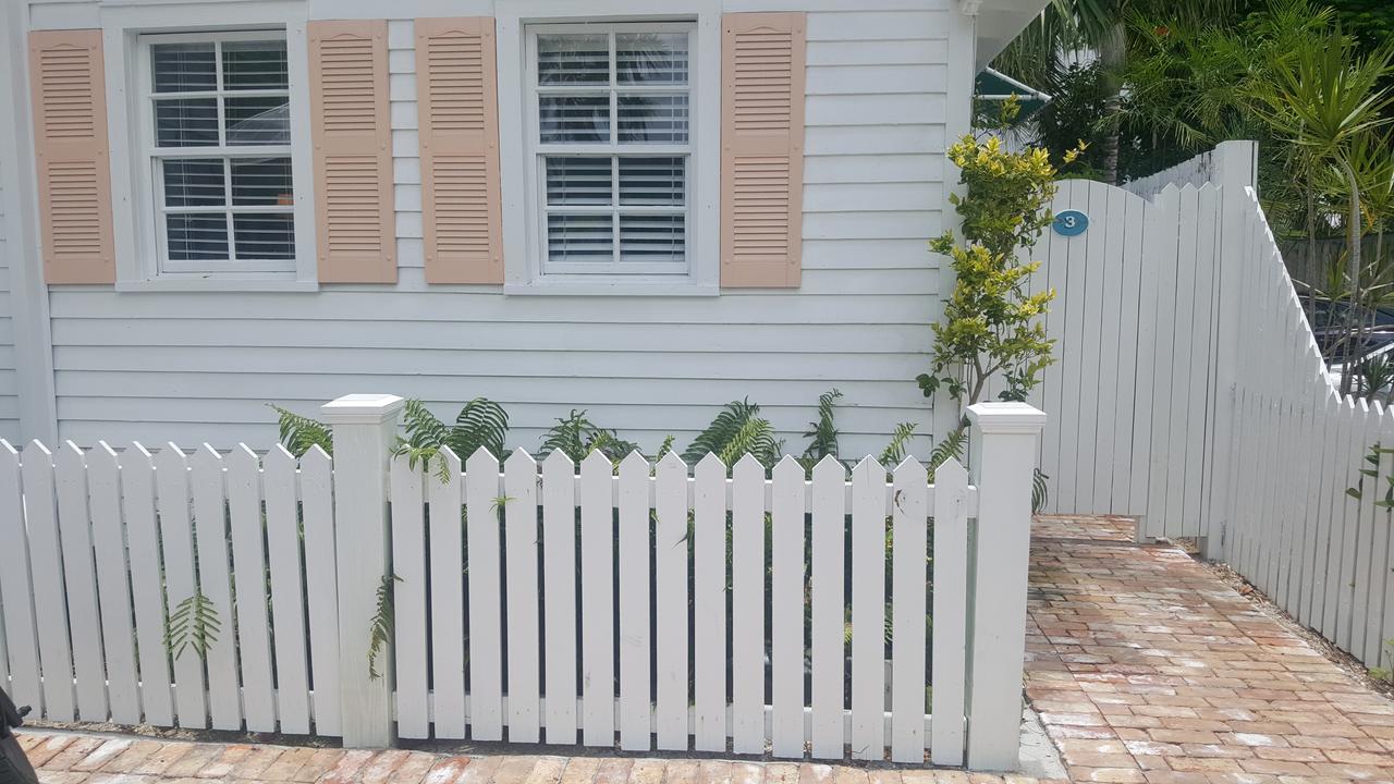 Courtney'S Place Historic Cottages & Inns Key West Exterior foto